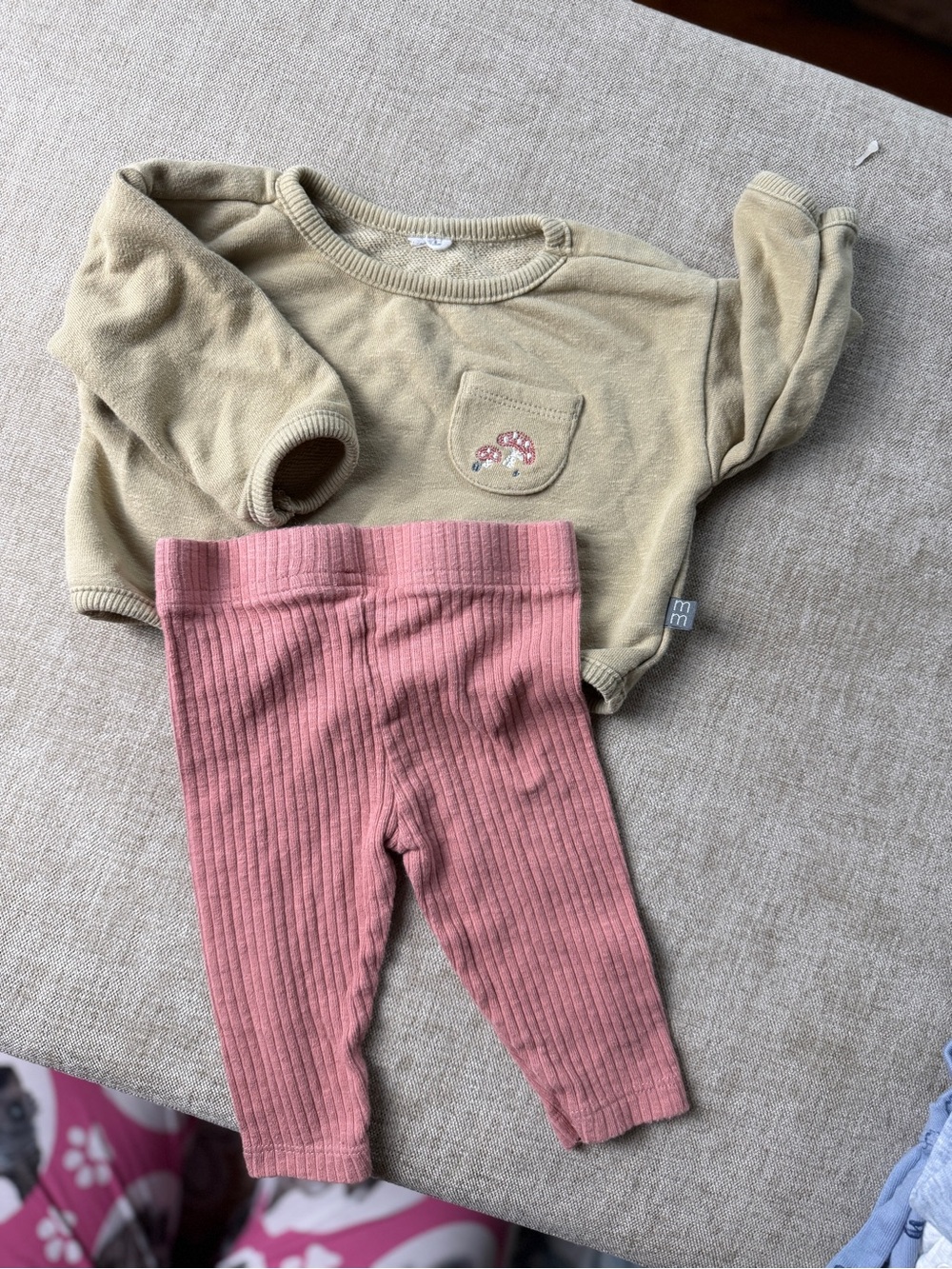 Neutral Beige Sweatshirt & Dusty Pink Ribbed Leggings Set plus sleep sack